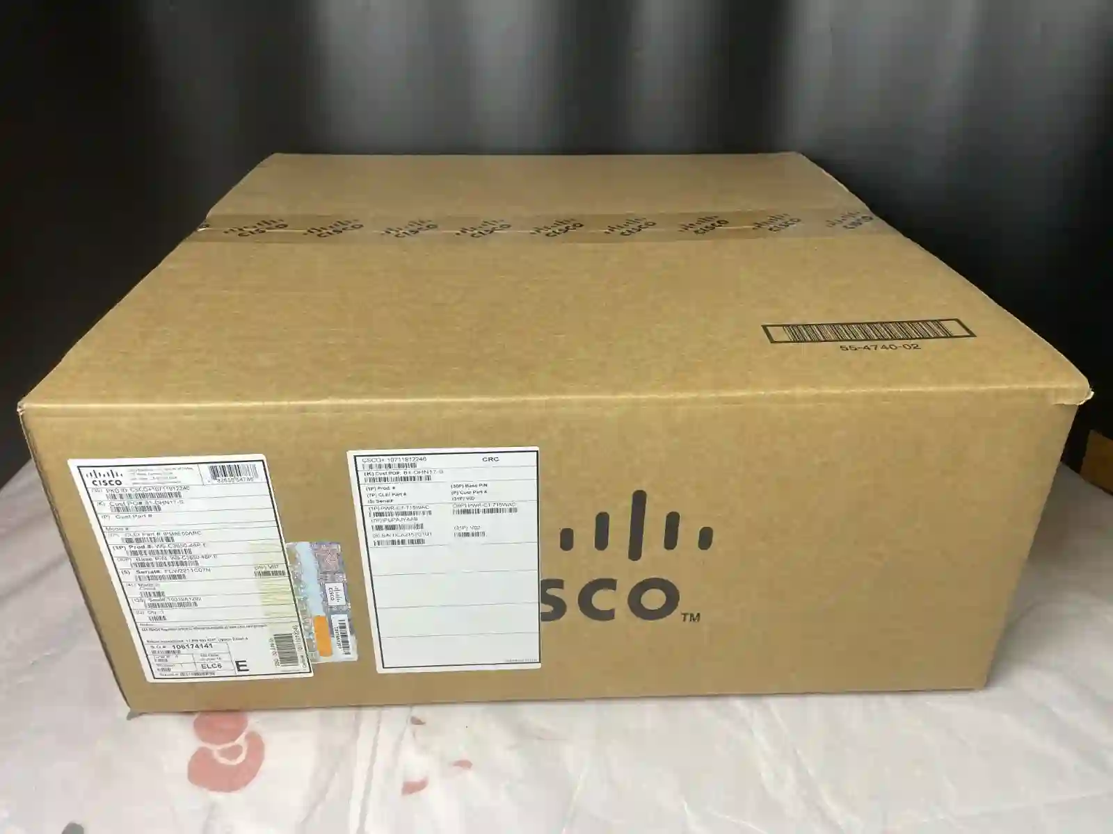 cisco-catalyst-ws-c2960s-48ts-l-front-view - cisco-switches