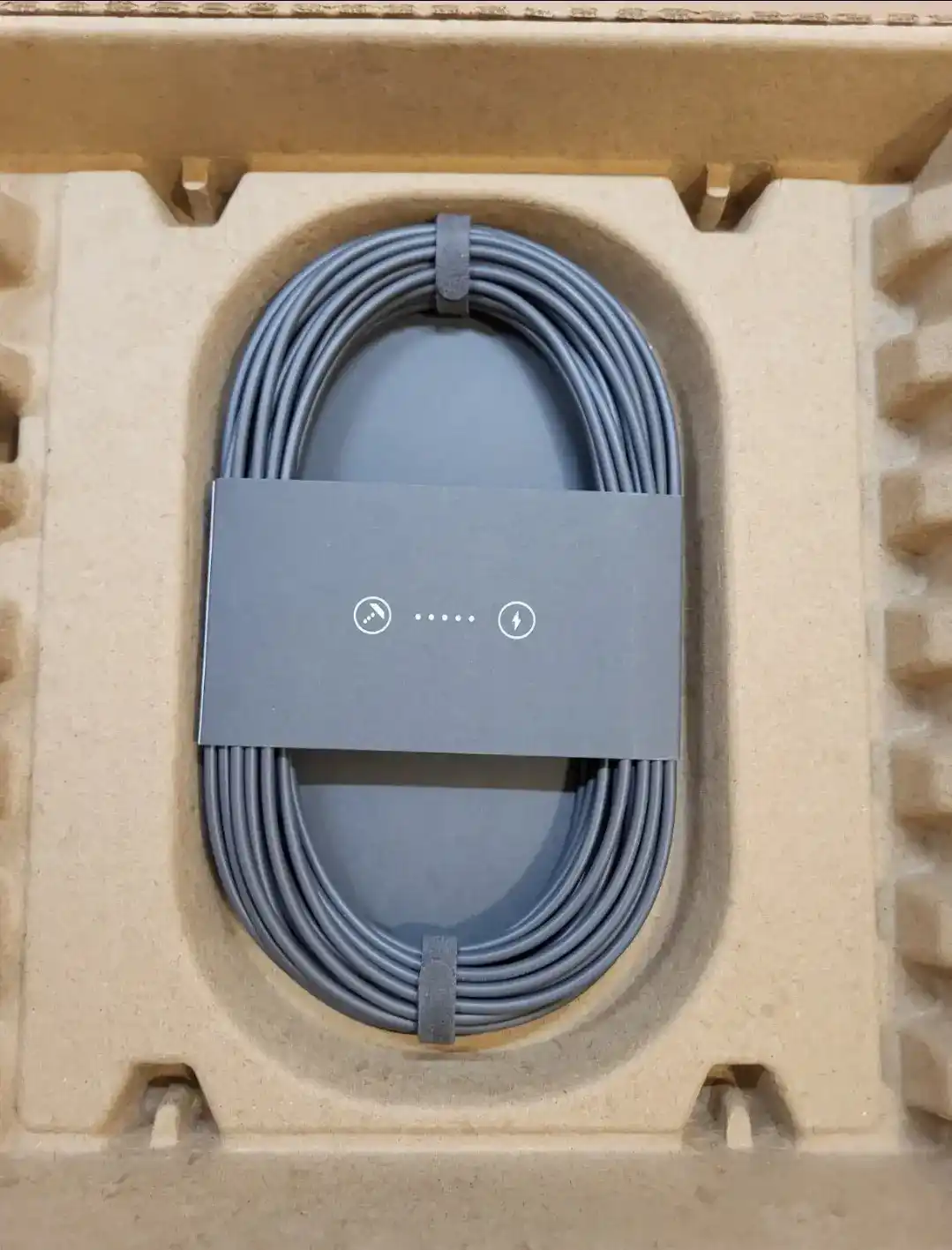 Starlink-Router-Main-Unit-Front - starlink-sattelite