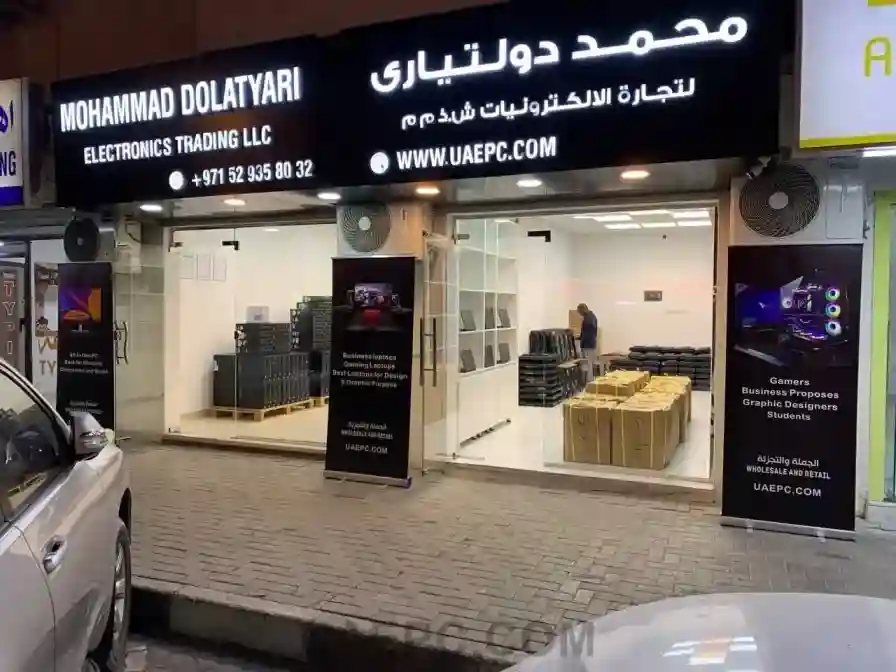 uaepc-shop-layout-gaming-and-pc-parts-dubai-3 - store-gallery