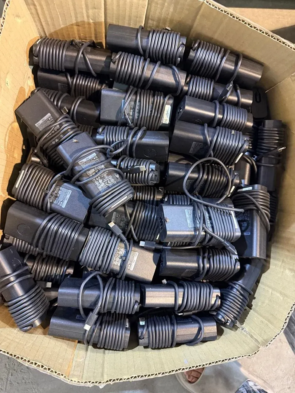 Wholesale Computer Accessories — Wireless Mice Logitech MX Master, Mechanical Keyboards MX Keys, Business Headsets Jabra Evolve Plantronics Poly, HD Webcams Logitech Brio, USB-C Docking Stations Dell Anker Ugreen, KVM Switches, Cat6 Cat6a Patch Cables, HDMI DisplayPort Cables — B2B Office Sharjah Dubai UAE | UAEPC #3