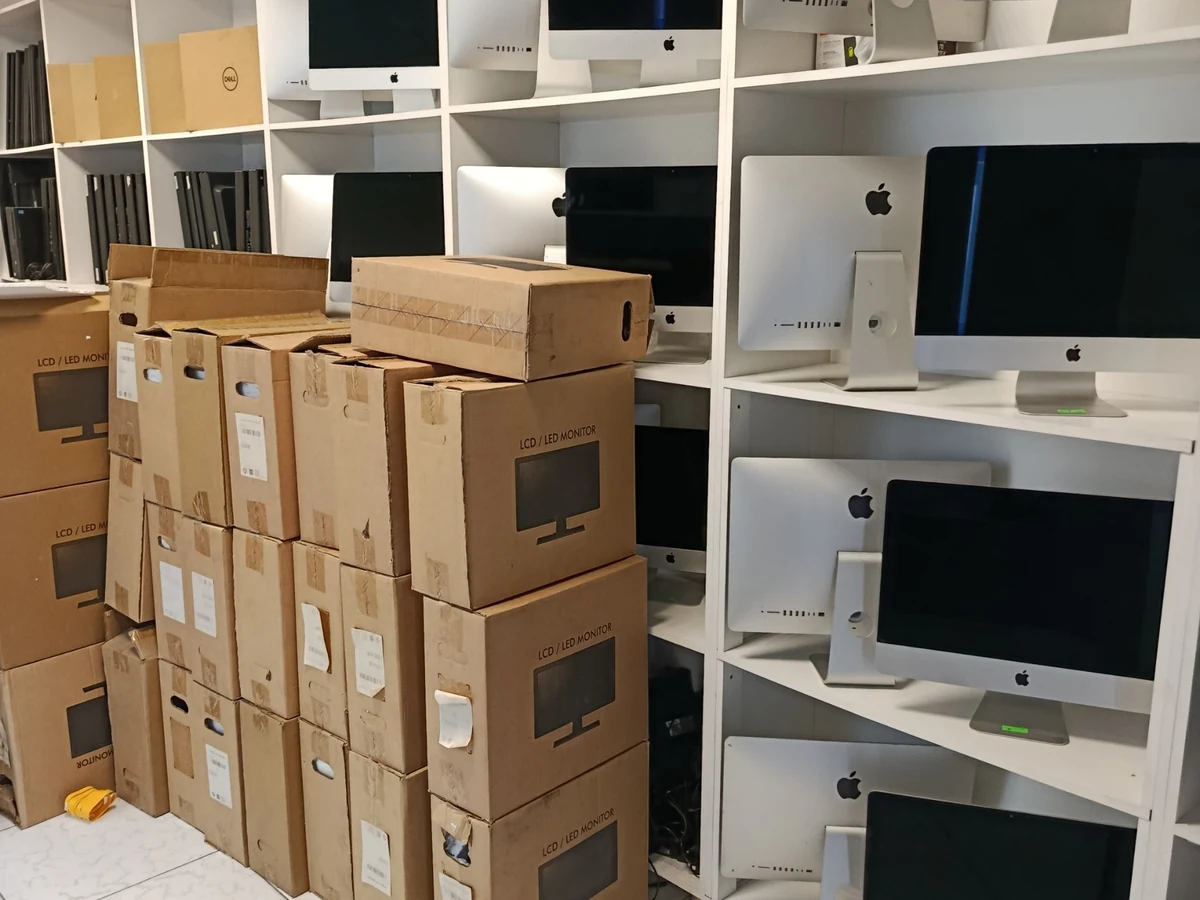Wholesale Computer Accessories — Wireless Mice Logitech MX Master, Mechanical Keyboards MX Keys, Business Headsets Jabra Evolve Plantronics Poly, HD Webcams Logitech Brio, USB-C Docking Stations Dell Anker Ugreen, KVM Switches, Cat6 Cat6a Patch Cables, HDMI DisplayPort Cables — B2B Office Sharjah Dubai UAE | UAEPC #4