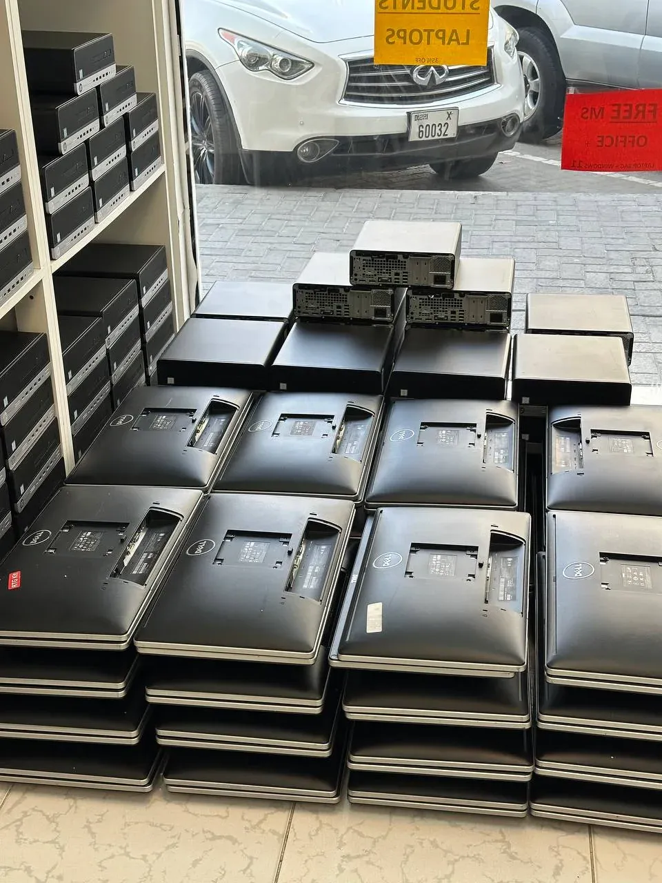 Wholesale Business Monitors — Dell UltraSharp, HP EliteDisplay, Lenovo ThinkVision, Samsung, LG — Grade ⁦A++⁩ Refurbished 24" 27" FHD QHD 4K — B2B Sharjah Dubai UAE | UAEPC #8