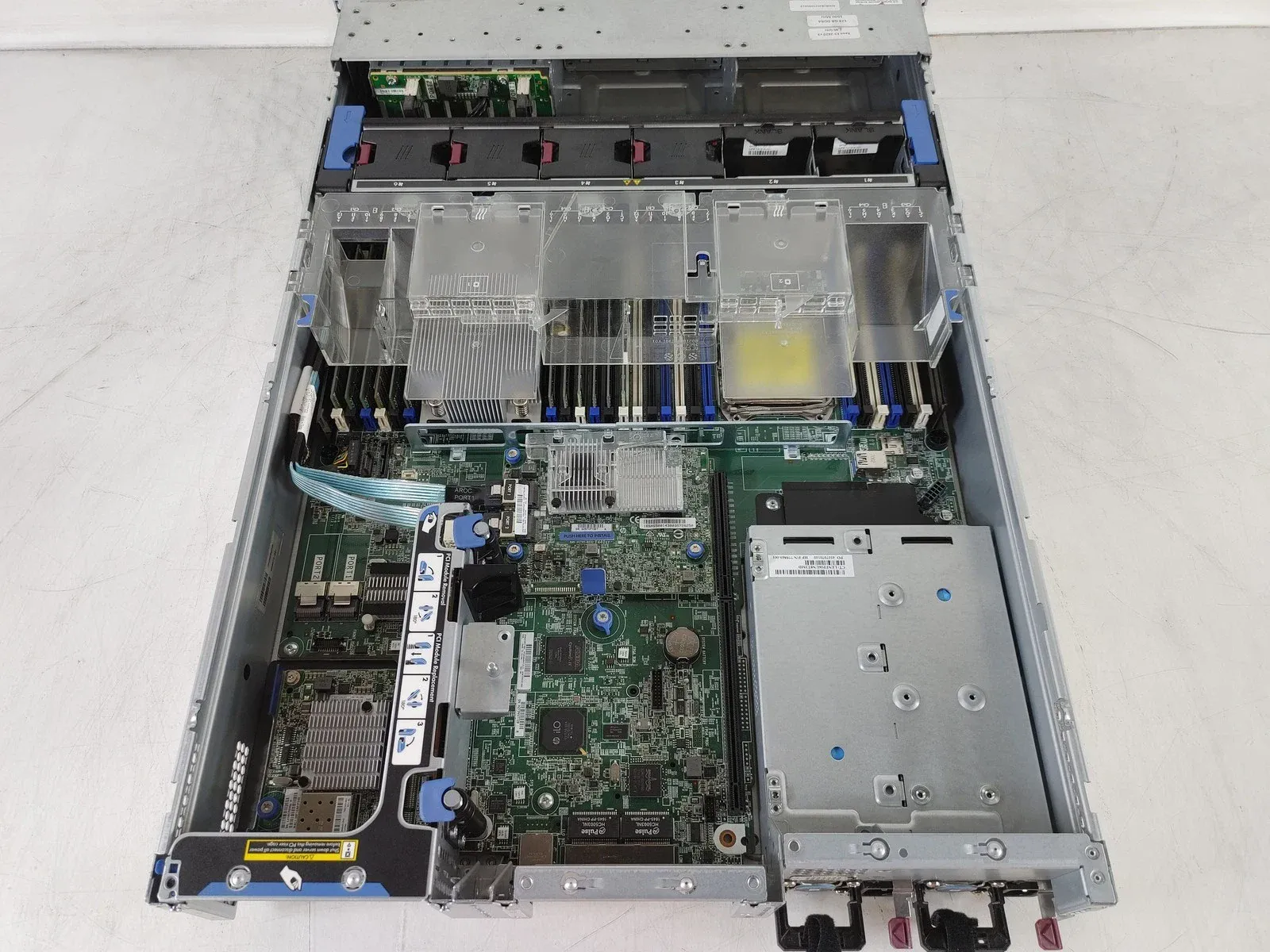 Wholesale Rack Tower Blade Servers — HPE ProLiant DL ML, Dell PowerEdge R T, Lenovo ThinkSystem SR ST, Cisco UCS, Supermicro — Xeon AMD EPYC Enterprise Refurbished Sharjah Dubai UAE | UAEPC #7