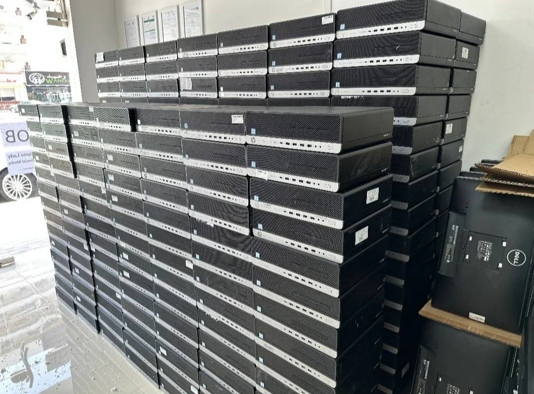 UAEPC Warehouse Sharjah UAE — Stock Storage B2B Wholesale Computer Equipment #1-2